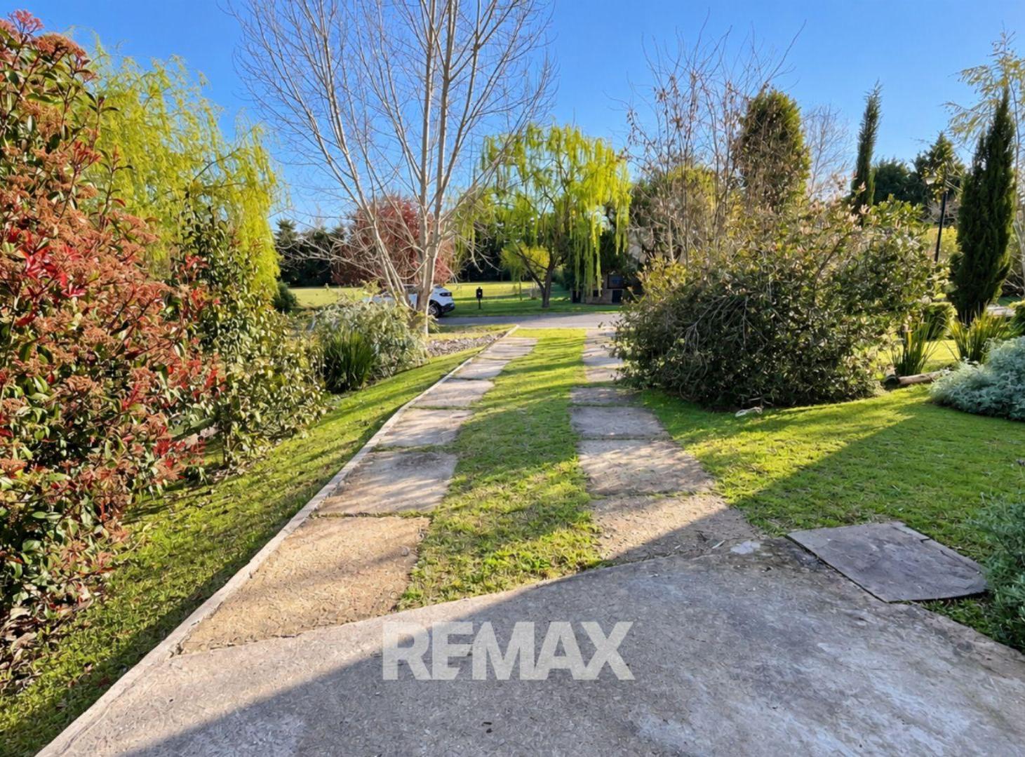 Foto de Casa en Venta Apta Crédito 4 amb | 1500 mts Lujan, imagen 1
