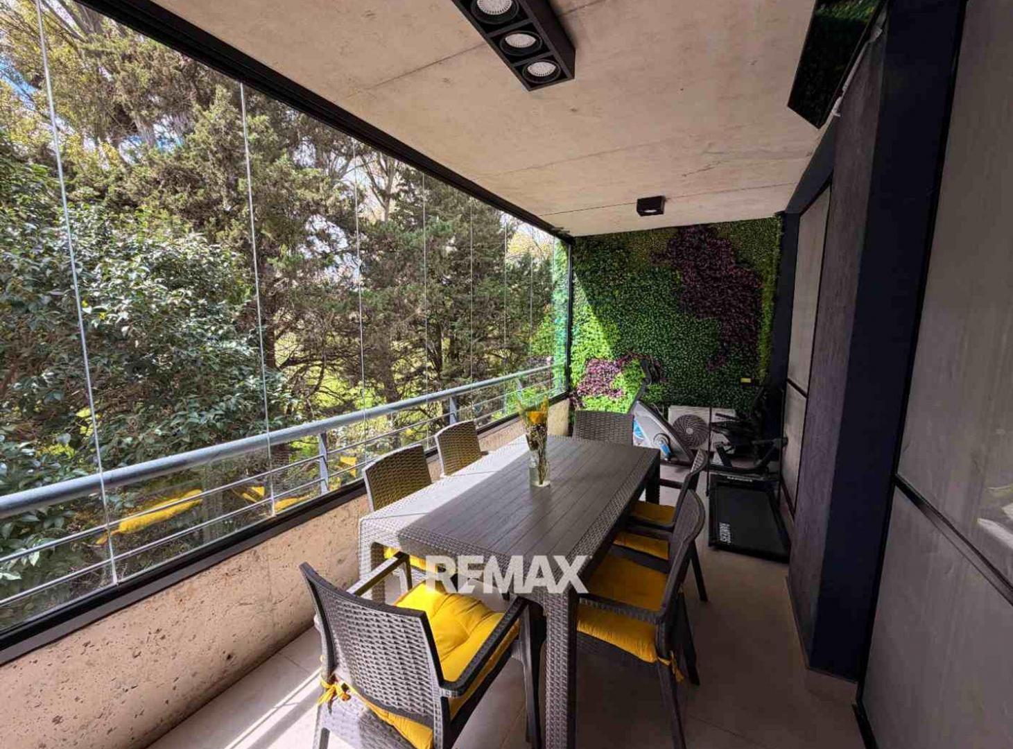 Foto de DEPTO VENTA 2 AMB, PILAR, COCHERA, BALCON, PILETA, imagen 1