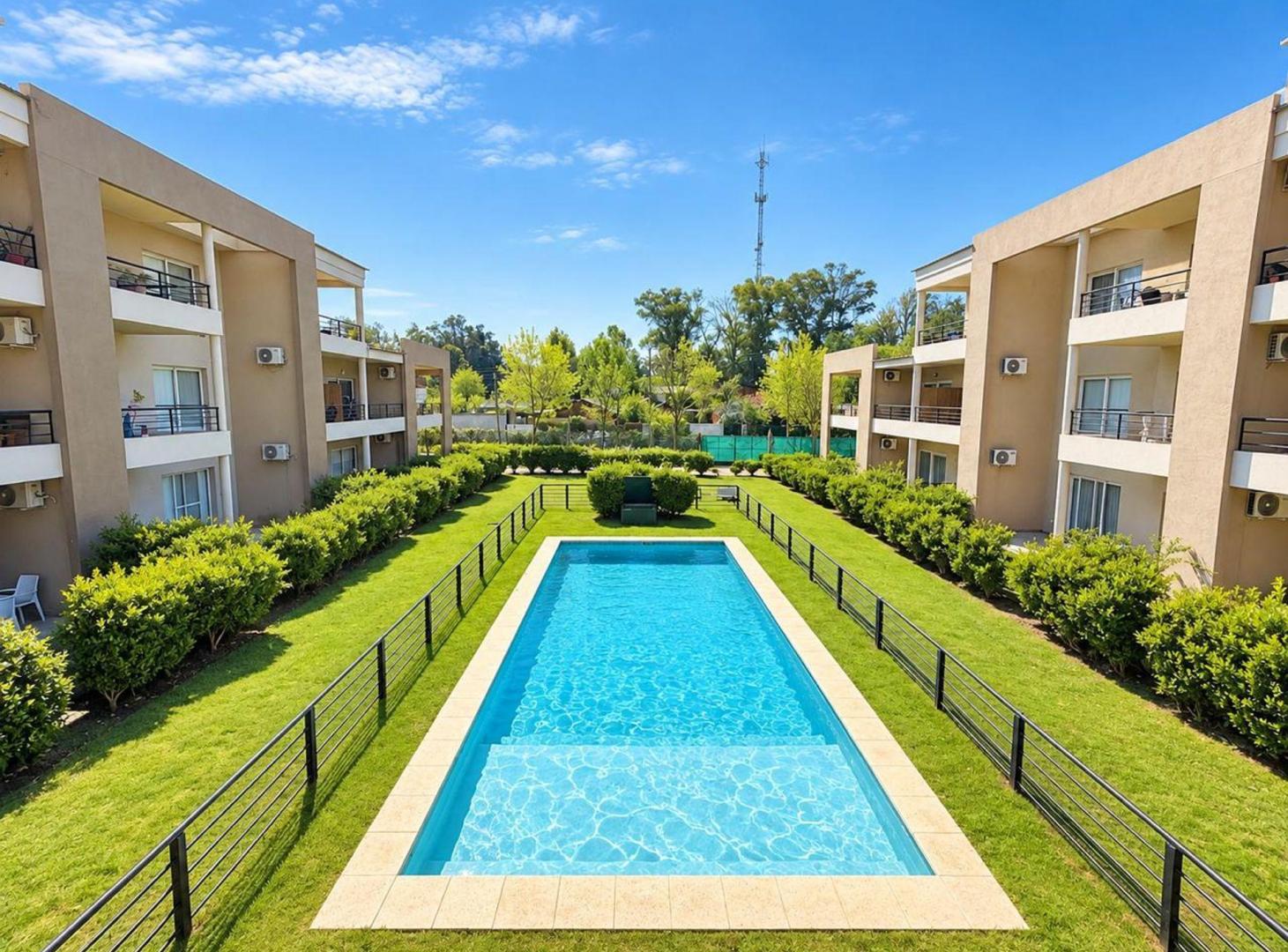 Foto de VENTA DEPTO 2 AMBIENTES VA PILAR CON RENTA COCHERA, imagen 1