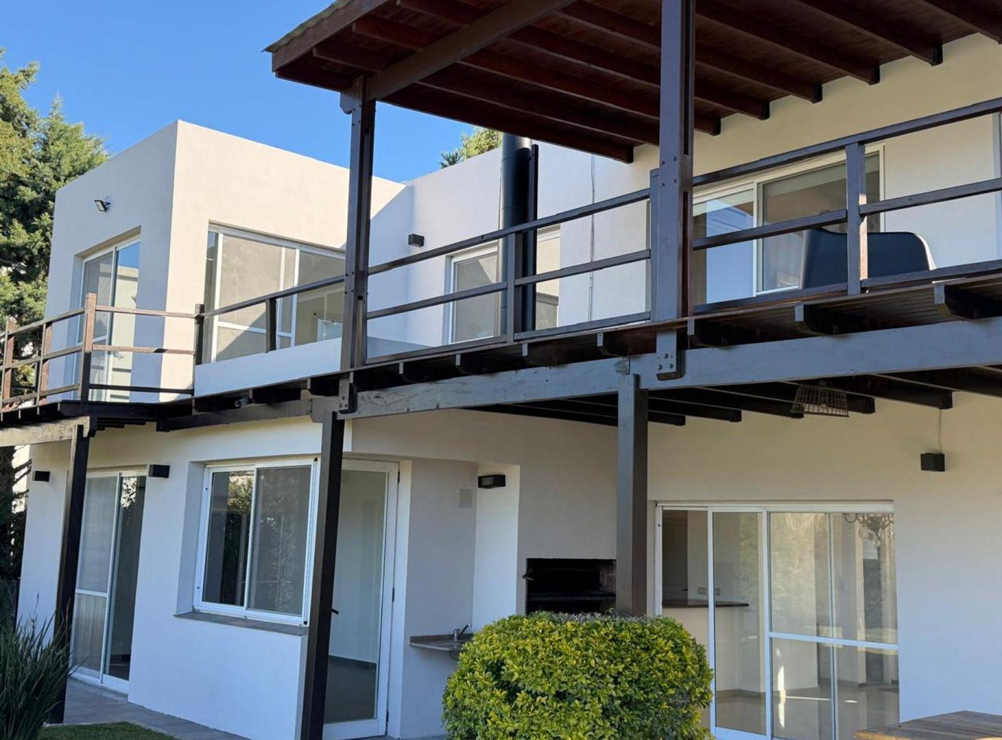 Foto de ALQUILER CASA 6 AMB /PIL B° SAN MARCOS VILLANUEVA, imagen 1