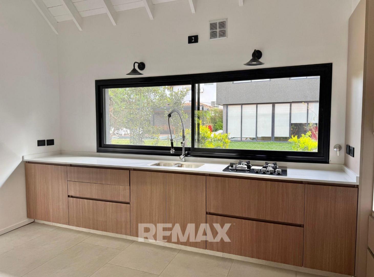 Foto de VENTA CASA MAPUCHE RECICLADA FULL ESTRENAR, imagen 4