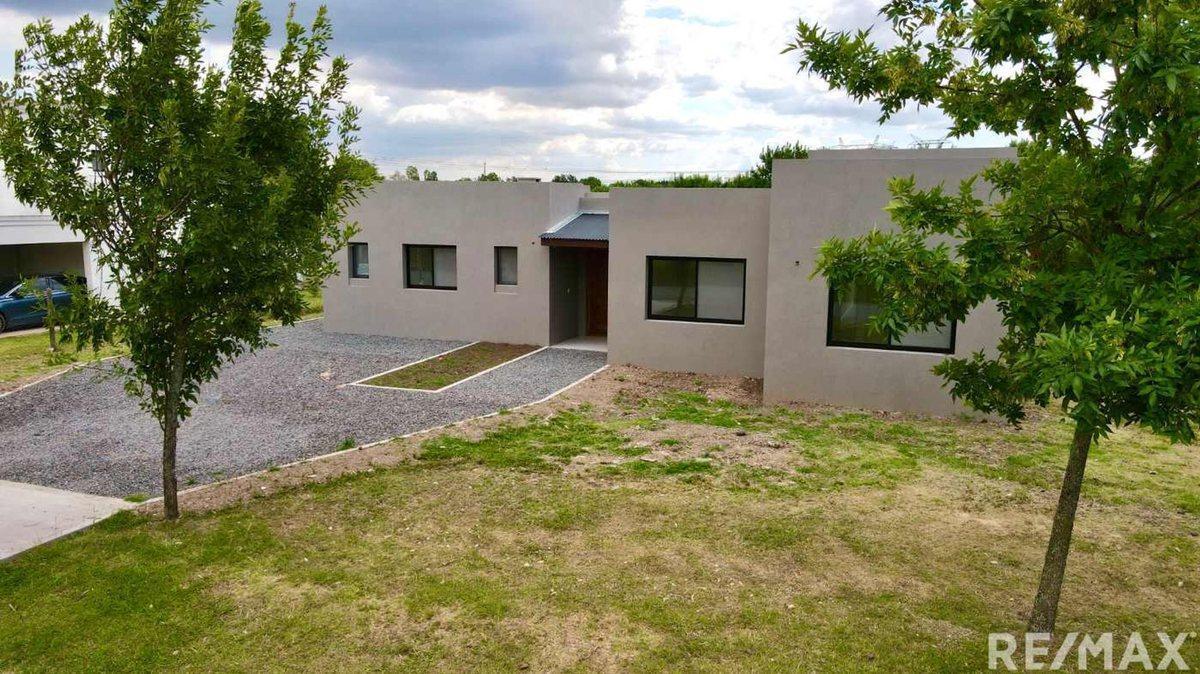 Foto de Venta casa a estrenar en Altos de Manzanares, imagen 3
