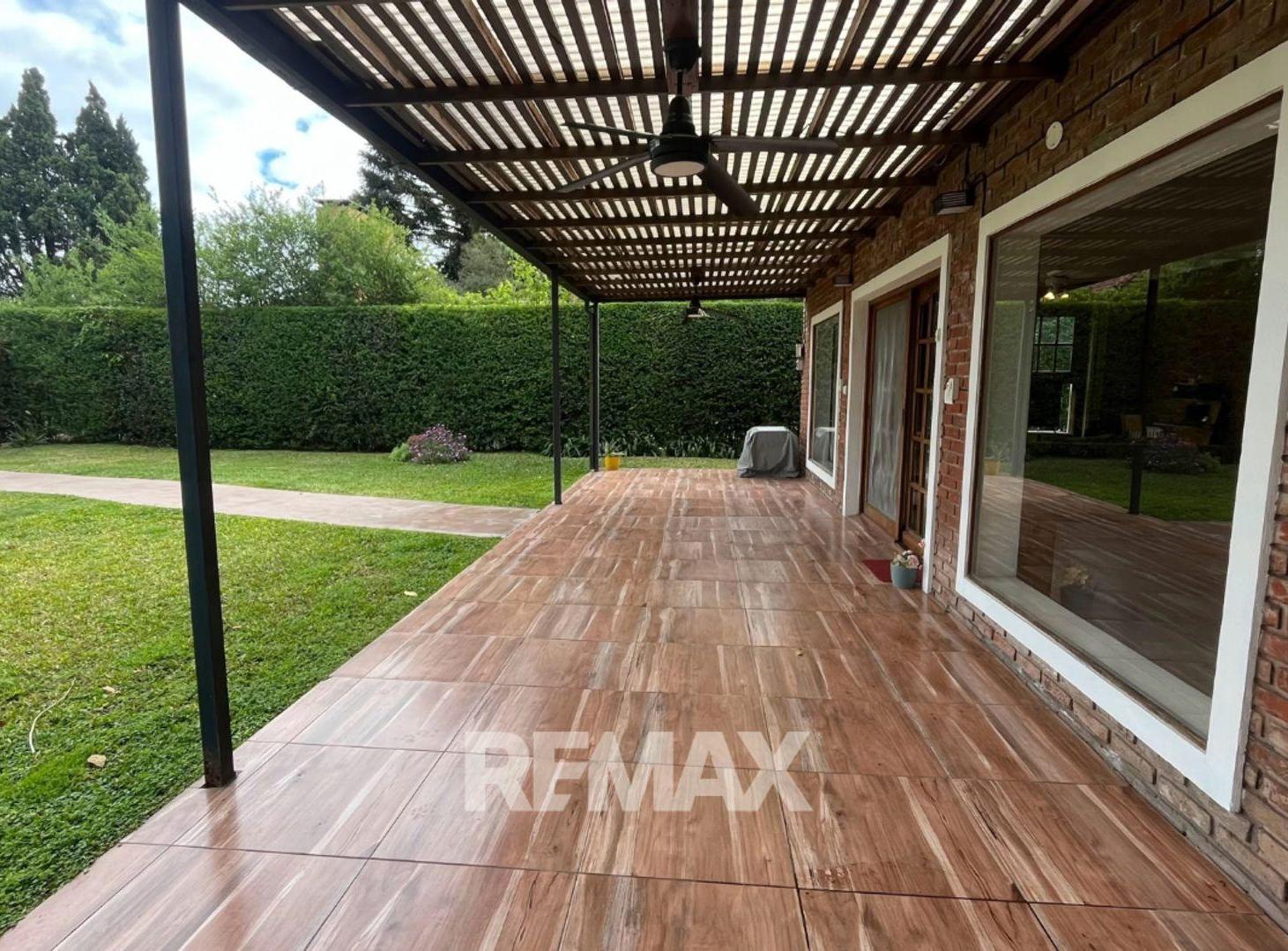 Foto de Casa de 4 ambientes en venta Mapuche Country Pilar, imagen 2