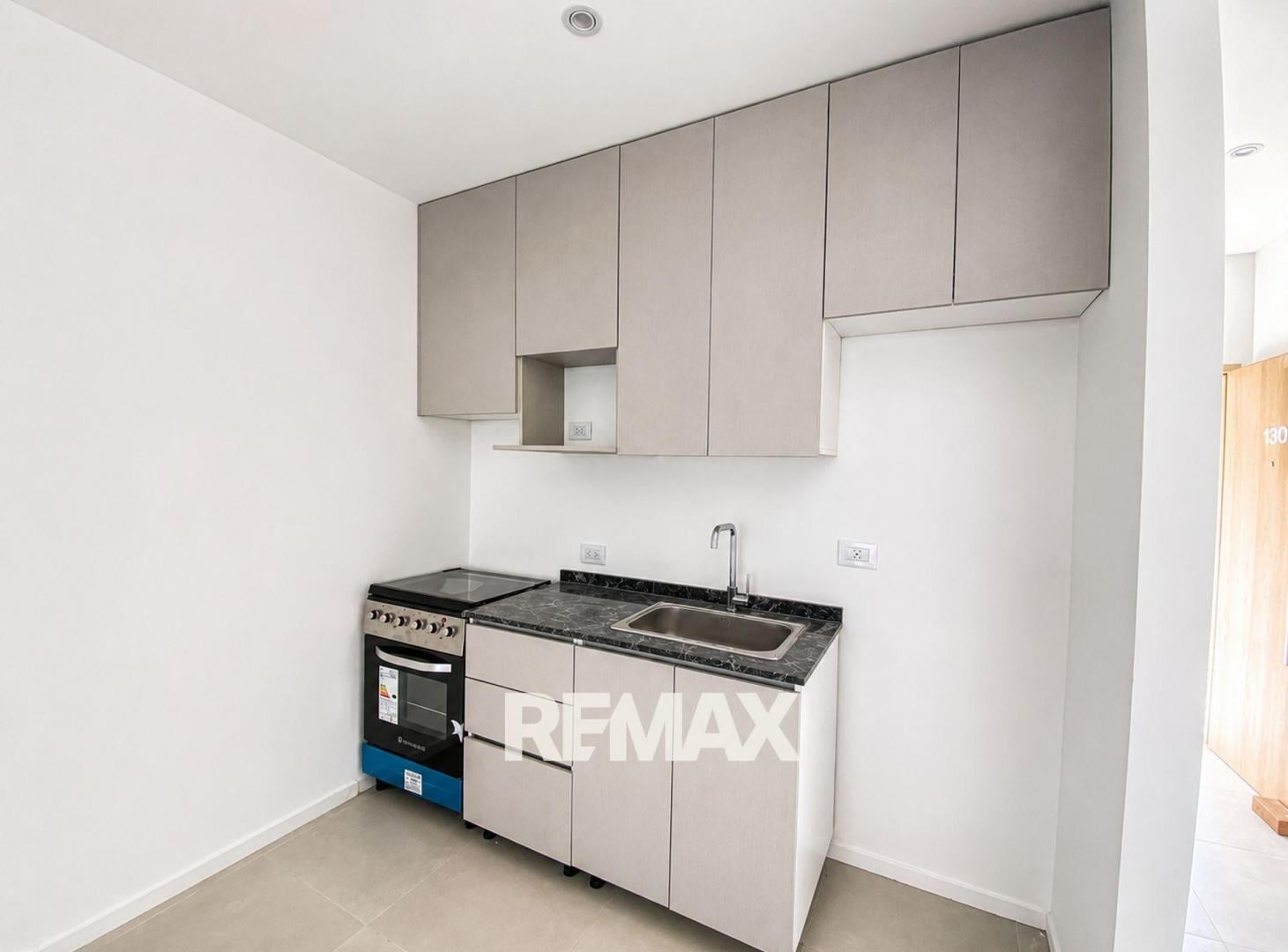 Foto de Venta Depto 1 amb. PB c/jardín, parrilla y cochera, imagen 5
