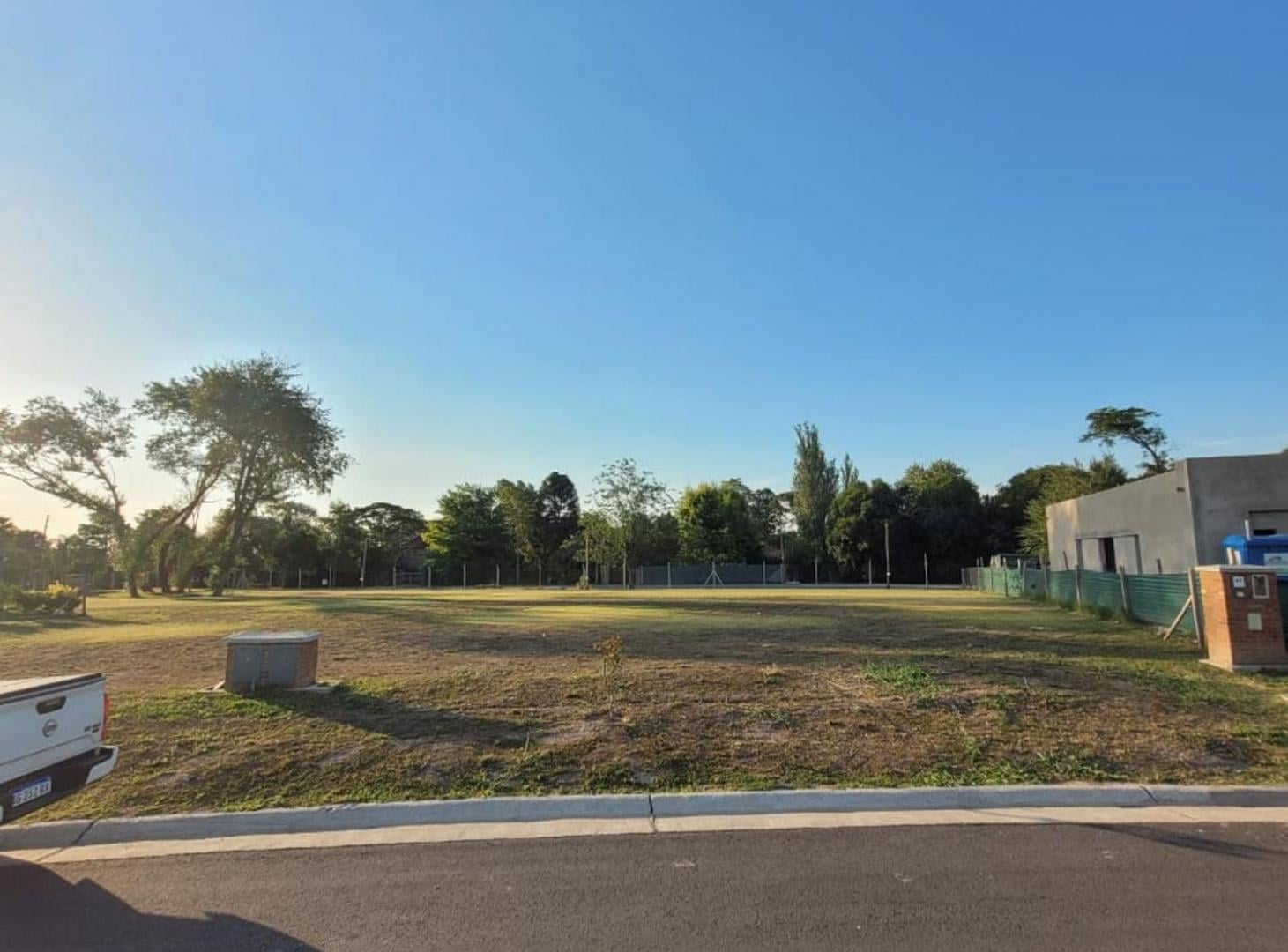 Foto de VENTA LOTE 611 M2 SANTA ELISA PILAR DEL ESTE NO, imagen 4