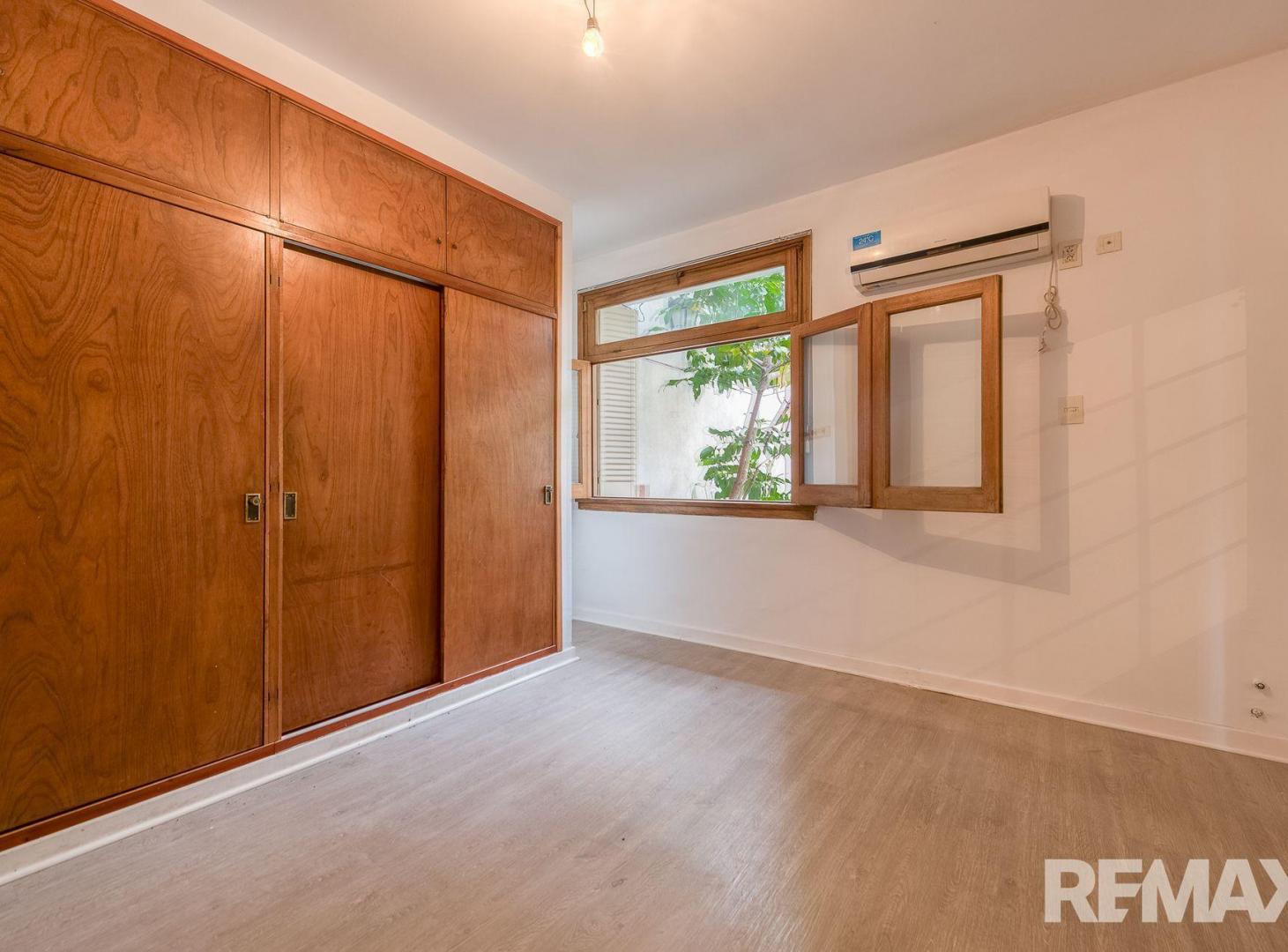 Foto de Venta casa 4 ambientes con cochera terraza quincho, imagen 4