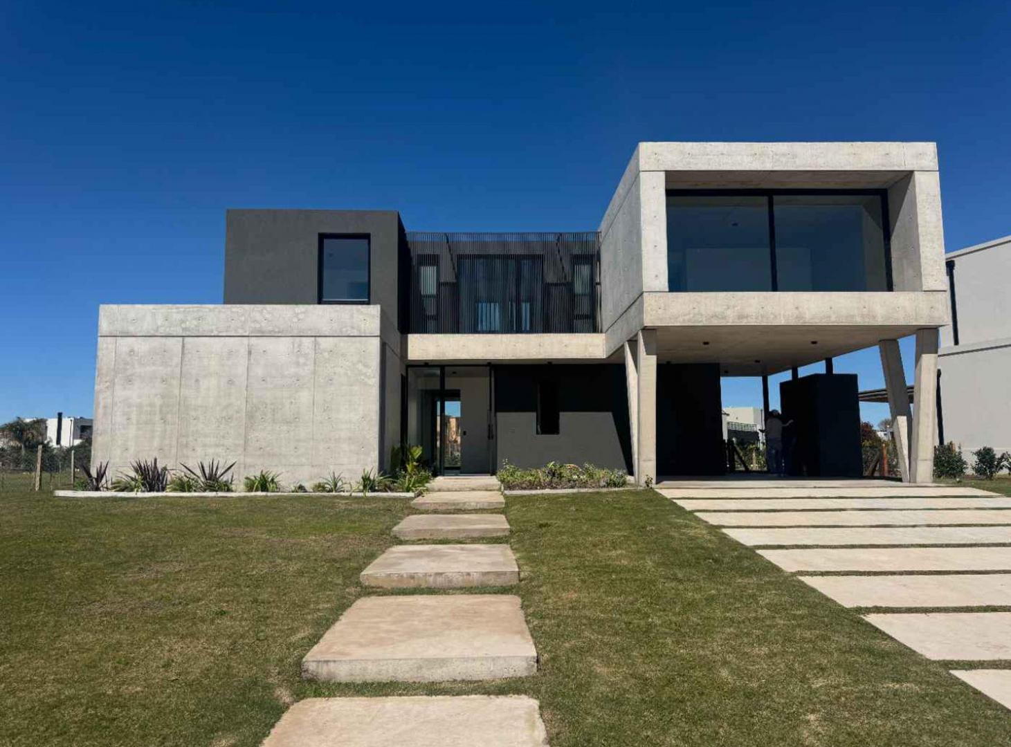 Foto de Venta Casa en La Calesa con Vista a la Laguna, imagen 4