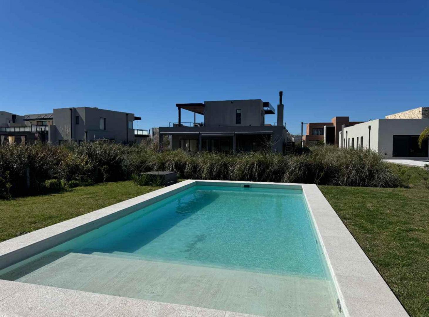Foto de Venta Moderna Casa a Estrenar en Pilará con Pileta, imagen 4