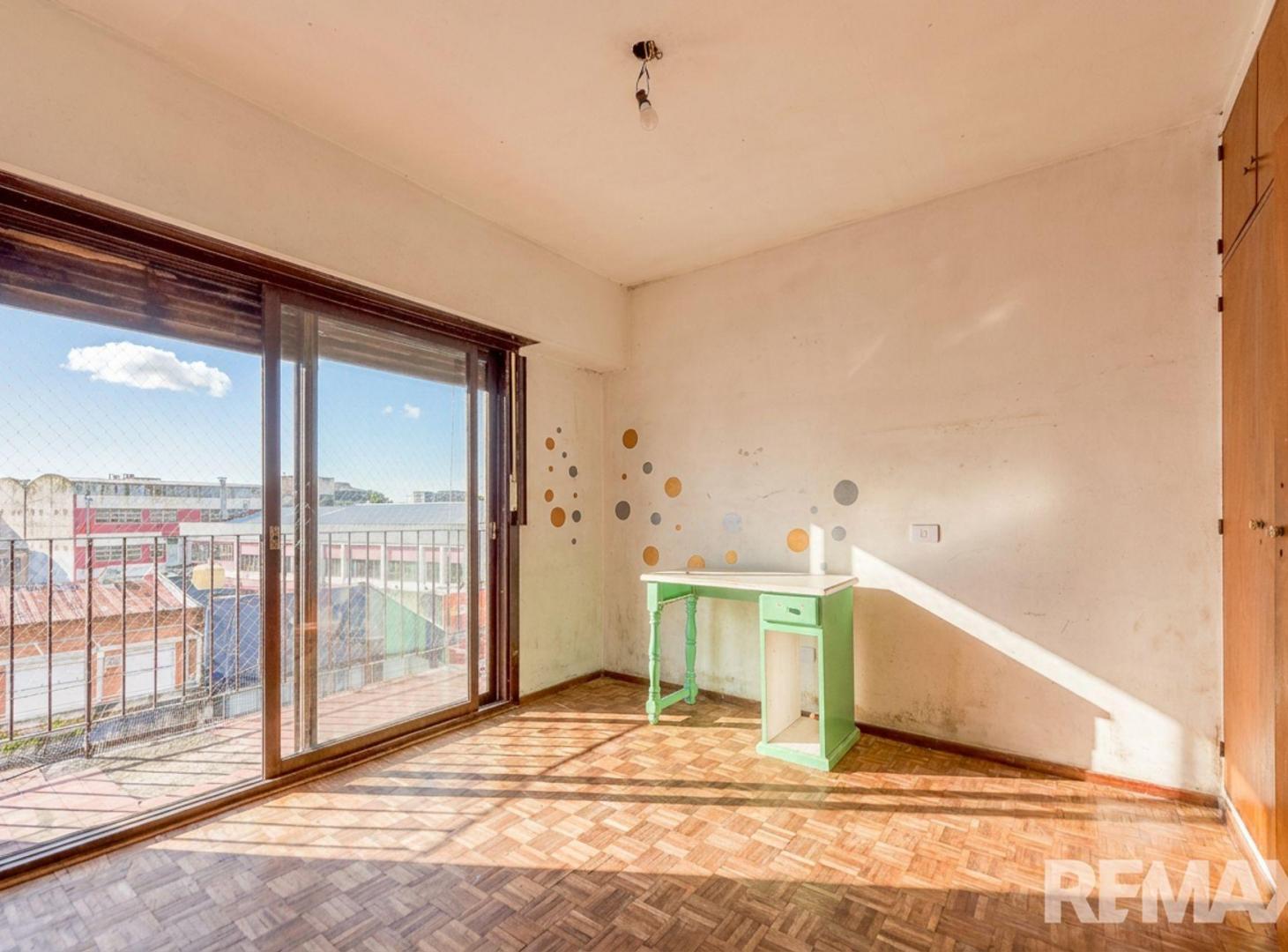 Foto de Venta depto 3 amb a refaccionar 2 balcones Tigre, imagen 4