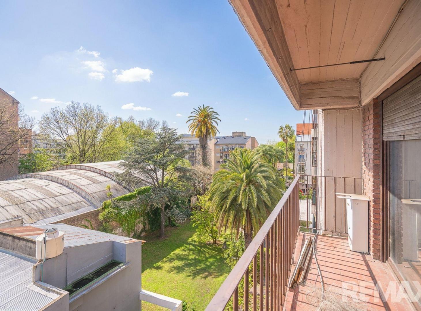 Foto de Venta depto 3 amb a refaccionar 2 balcones Tigre, imagen 1