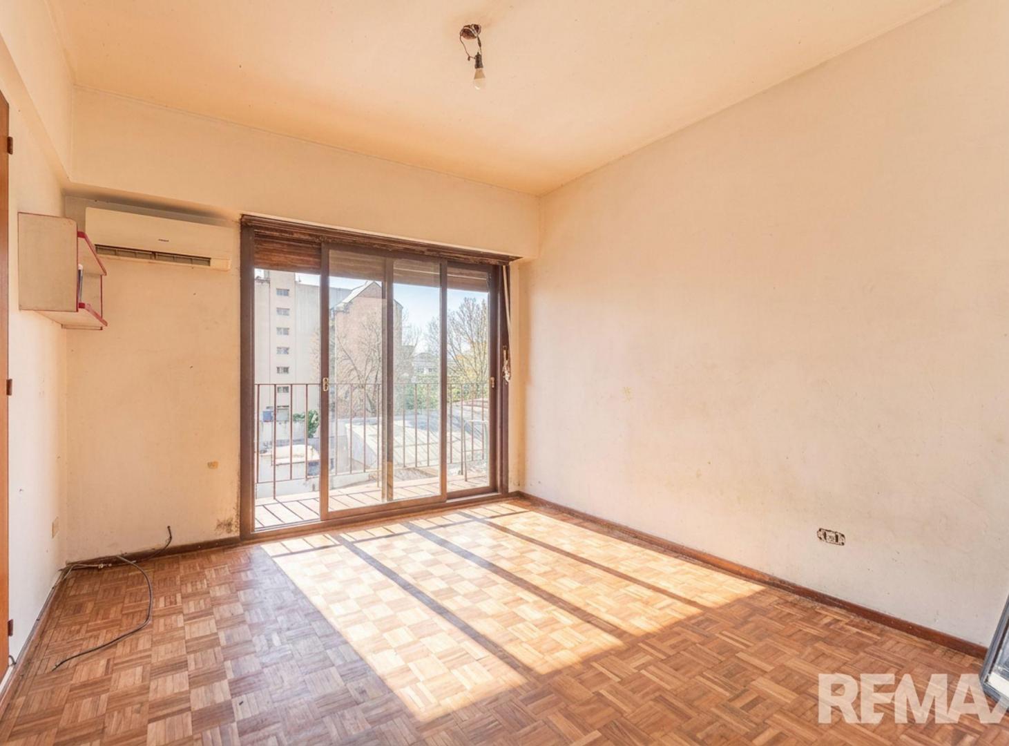 Foto de Venta depto 3 amb a refaccionar 2 balcones Tigre, imagen 5