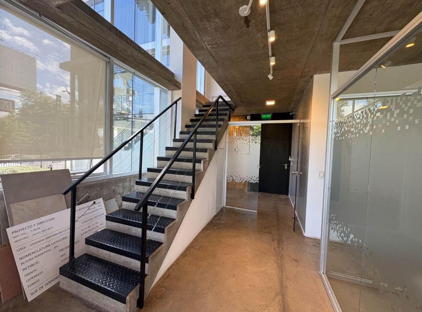 Foto de VENTA OFICINA EDIFICIO PARALELO 50 PILAR, imagen 5