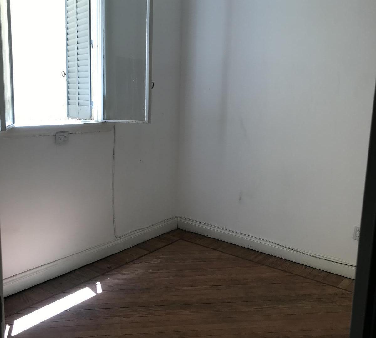 Foto de Departamento dos ambientes en el barrio de Once, imagen 2