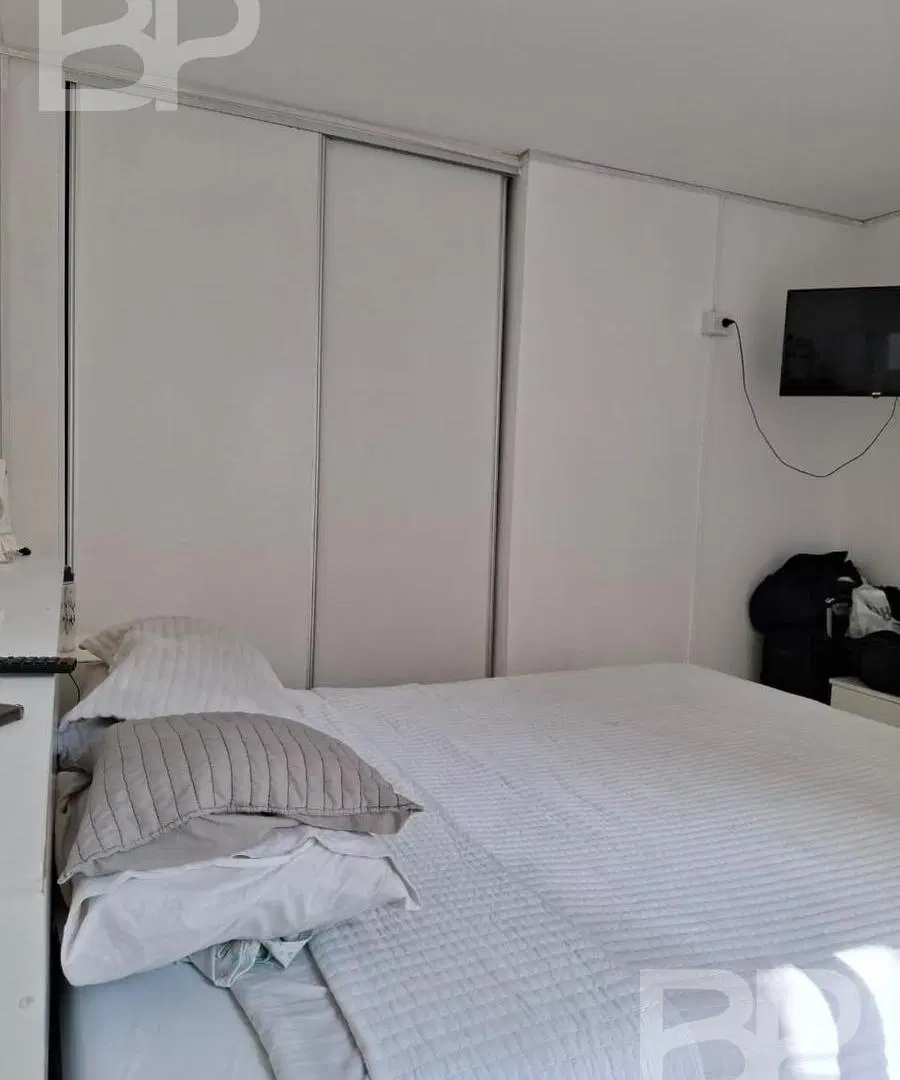 EXCELENTE DEPARTAMENTO 2 AMBIENTES - RECOLETA 5
