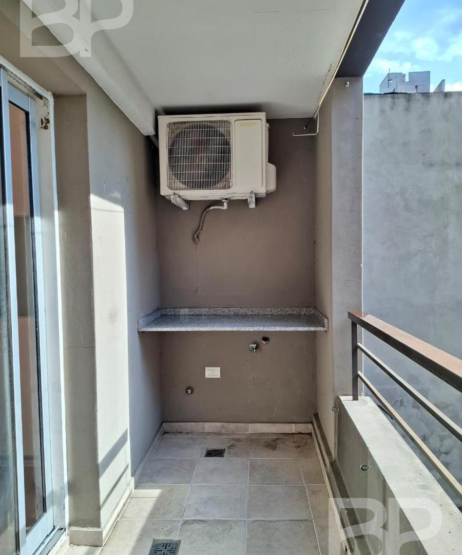 Foto de Vallejos 2949 Alquiler amplio monoambiente dividido - Villa Pueyrredón, imagen 5