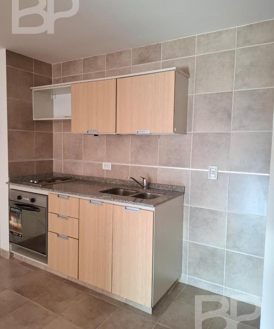 Foto de Vallejos 2949 Alquiler amplio monoambiente dividido - Villa Pueyrredón, imagen 4