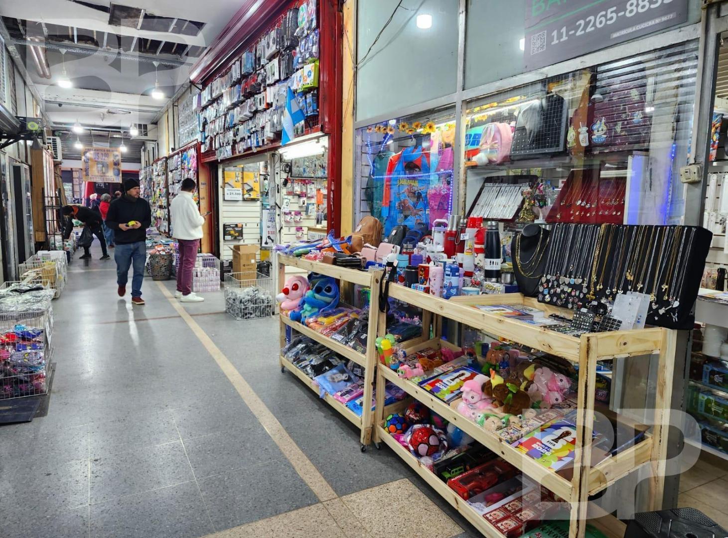 Foto de Pasteur 261 - Alquiler Local en Galeria - Balvanera, imagen 3