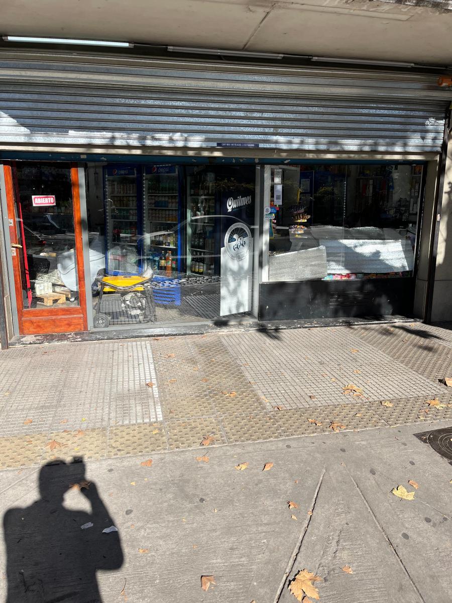 LOCAL VENTA AVELLANEDA Y CHIVILCOY