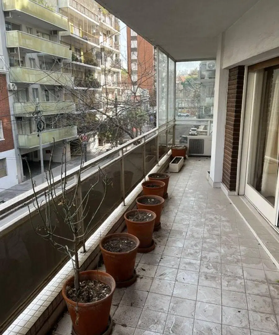 PISO EN VENTA MANSILLA Y AGUERO EXCELENTE 3