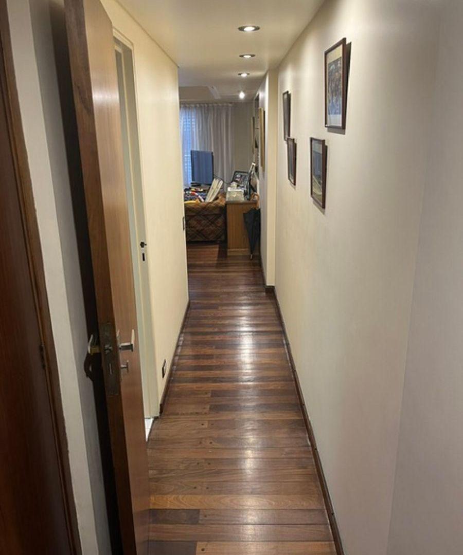 Foto de AV. PUEYRREDÓN AL 900 EXCELENTE DEPARTAMENTO 5 AMB. C/DEP. 240M2 COCH, imagen 5