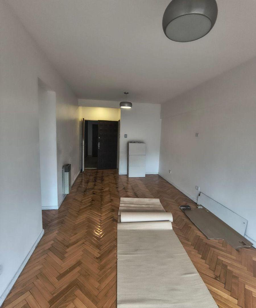 Foto de VENTA 3 AMB ANCHORENA Y TUCUMAN. OPORTUNIDAD!, imagen 1