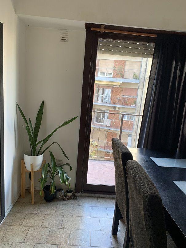 VENTA 2 AMB Dpto Ramos Mejía SUR con balcón frente a plaza