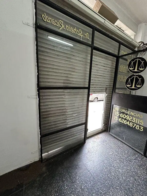 Venta de local a mts de Tribunales La Matanza 3