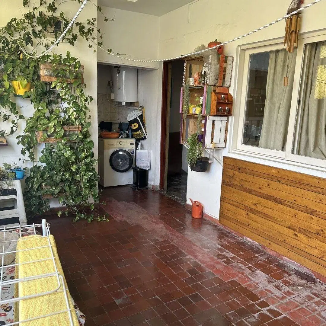 Casa en PH con galpon Todo al frente Gran terraza 3
