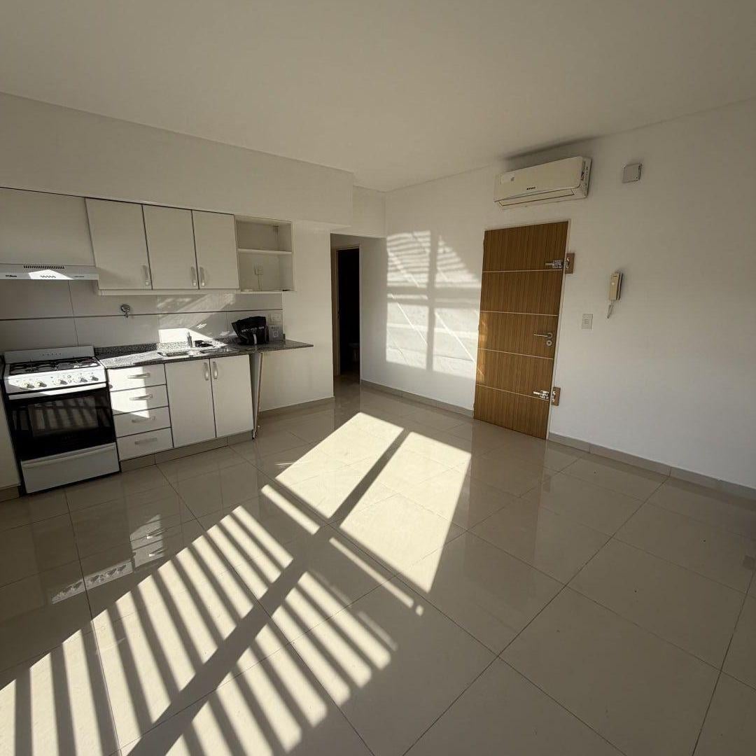 Foto de Alquiler 2 amb con 2 Aire Acondicionados., imagen 1