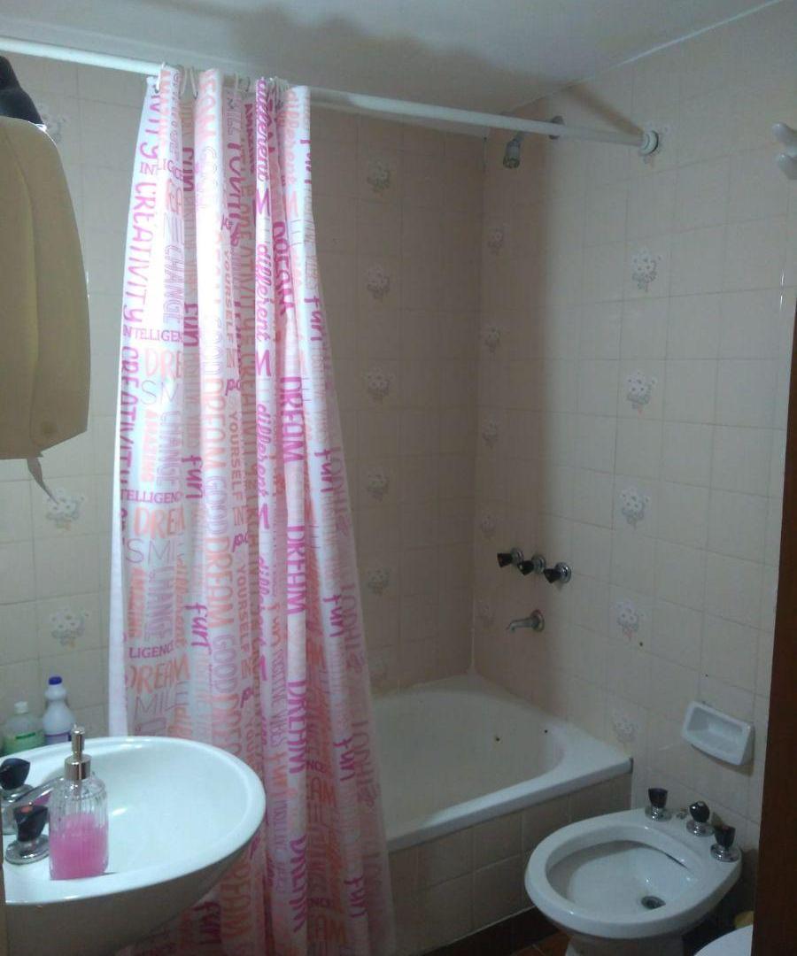 Foto de Buen departamento en muy buena ubicación. Bajas expensas., imagen 5