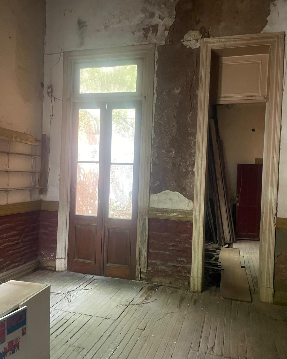 Casa Antigua a Refaccionar. Valor Terreno. 3