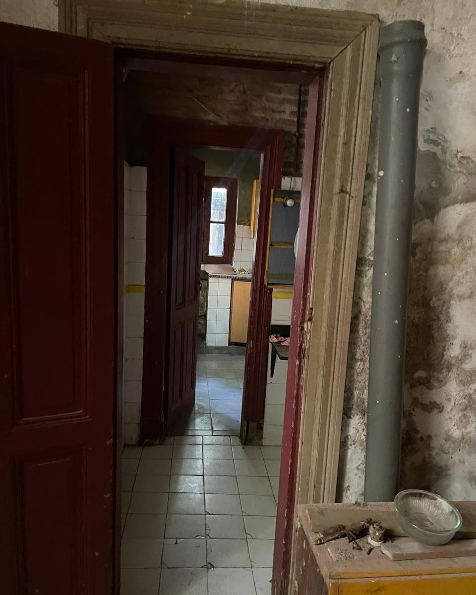 Casa Antigua a Refaccionar. Valor Terreno. 5
