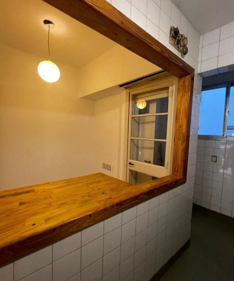 Departamento de 72 m² con 2 dormitorios mas dependencia en venta en Recoleta 4