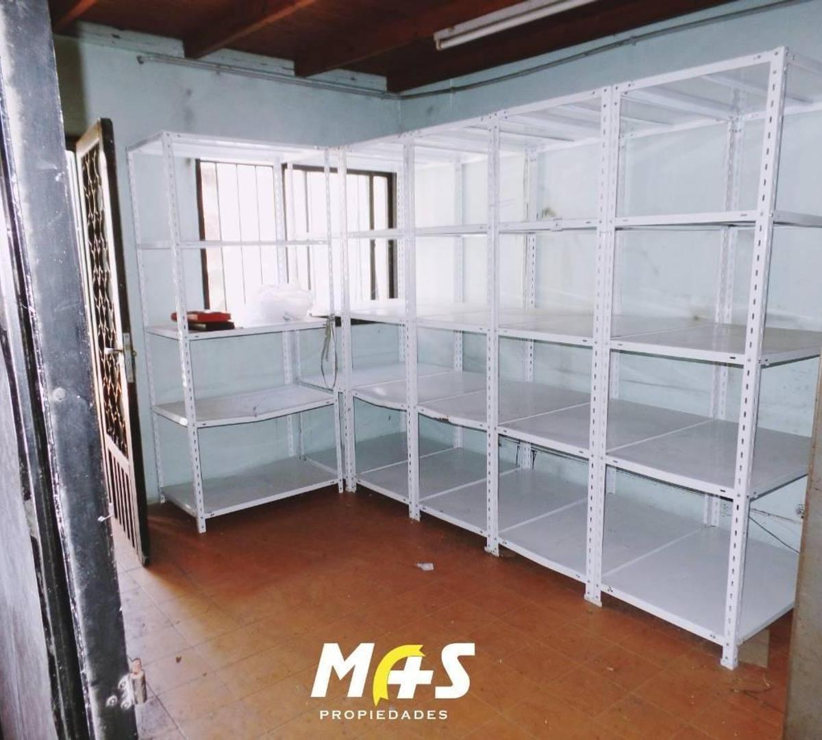 Foto de Local / Depósito /Oficinas Balvanera Sin columnas. 293 m² cu, imagen 4