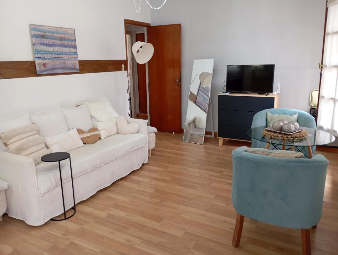 Zona Aldrey - Gran Chalet de 4 Amb, Lugar Para 3 Autos + Casa de 2 Amb Al Frente 1
