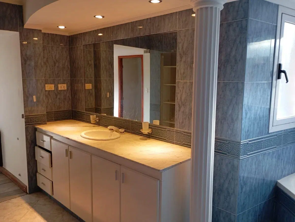 LOS TRONCOS- ALQUILER POR 24/36 meses - Chalet en 3 plantas. 3 dorm. + estudio + 2 baños + toilett 8