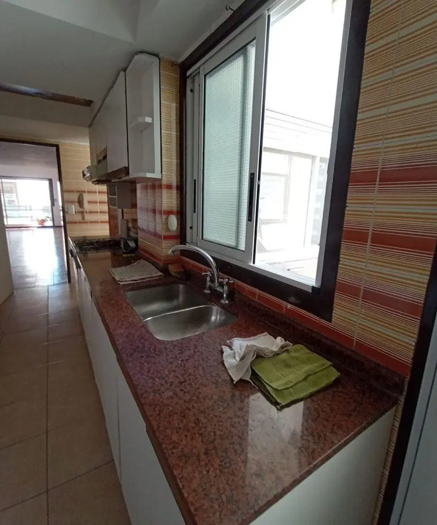 Lanús Este – Venta Departamento 4 Amb – Chochera y Baulera! 4