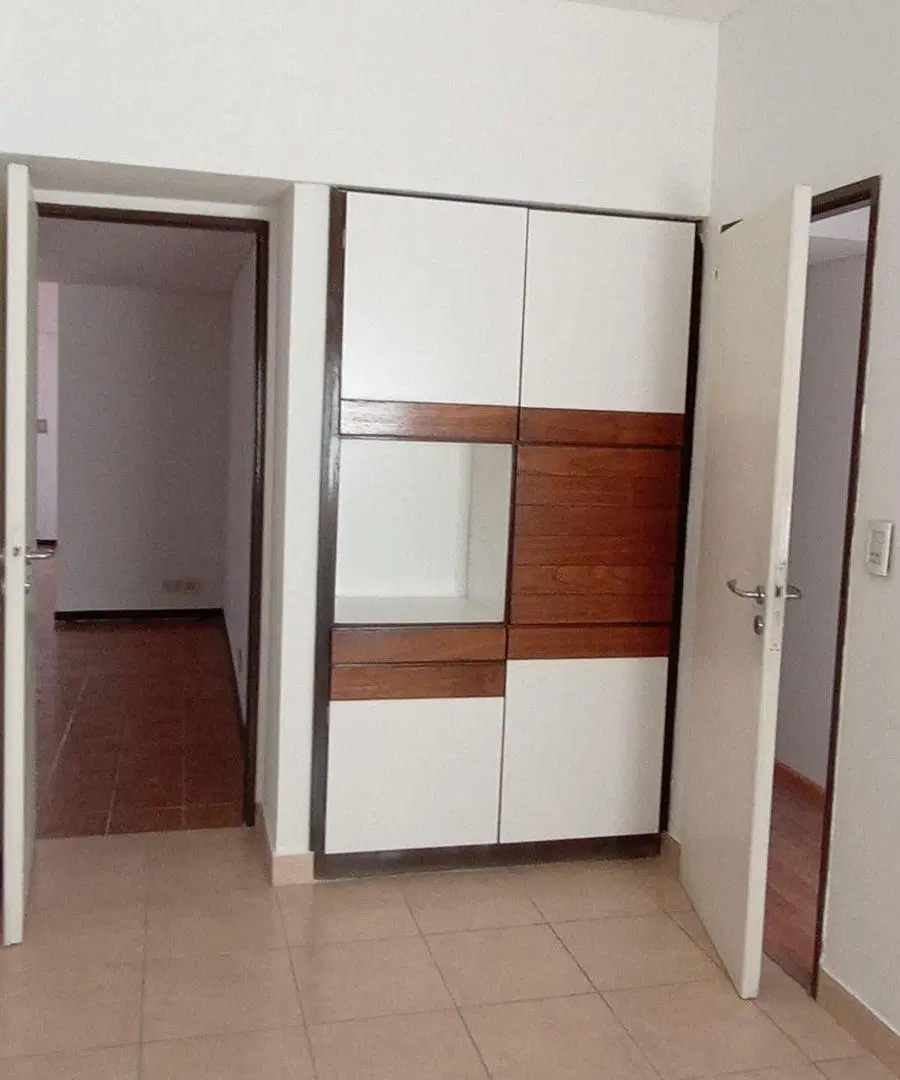 Lanús Este – Venta Departamento 4 Amb – Chochera y Baulera! 3