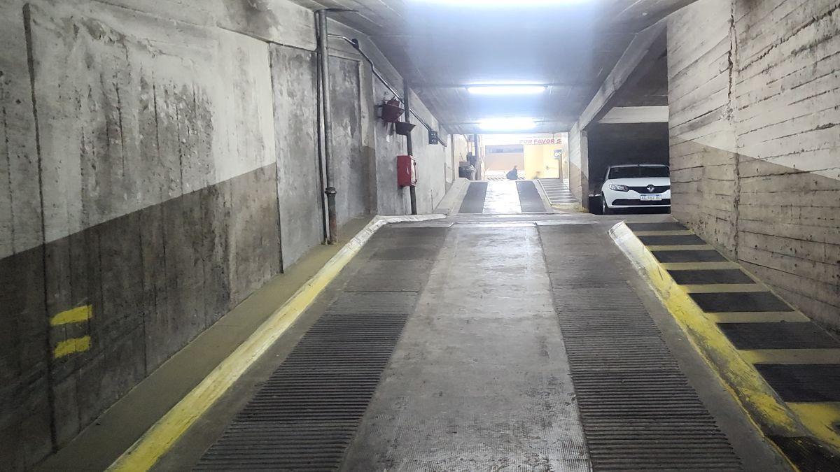 Foto de Alquiler Cochera Belgrano - Amenabar 2100 - Amplia - Seguridad, imagen 2