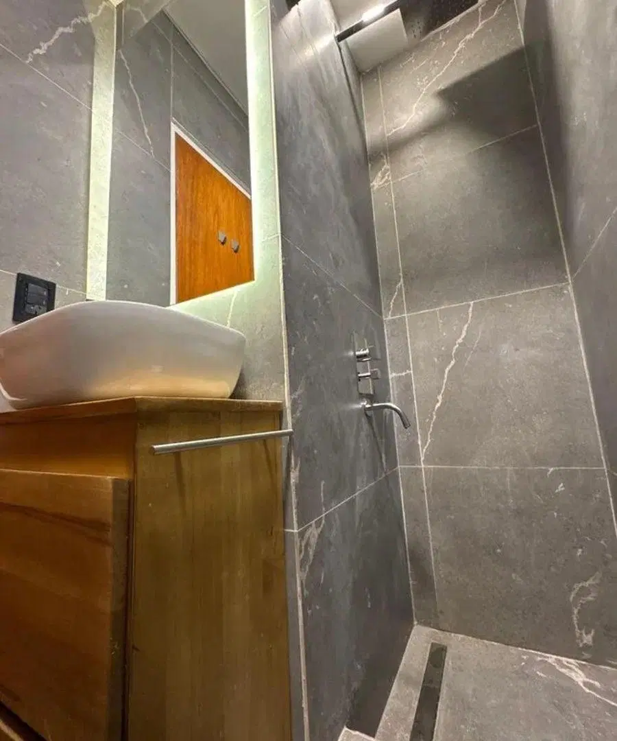 Hipolito Yrigoyen 800, Martinez | Local refaccionado a vivienda Monoambiente impecable con patio 1