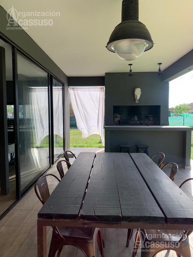 Casa en Lagoon Pilar