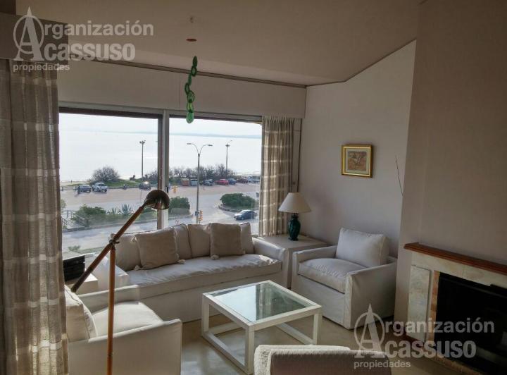 Punta del Este - Departamento Parada 3 Playa Mansa 2 dormitorios 2 baños garage MAR 5