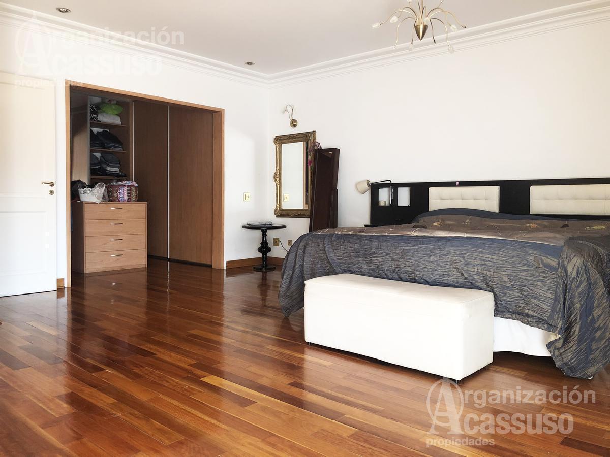 Foto de Casa en Venta - Lomas de San Isidro, imagen 2