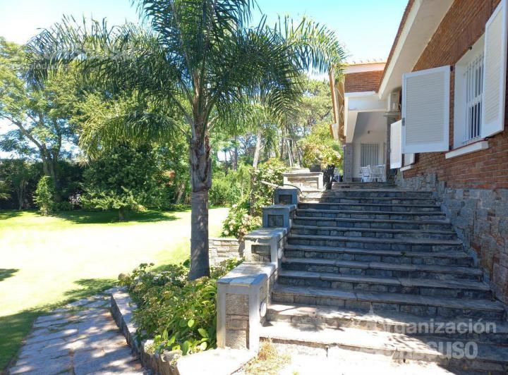 Punta del Este Casa 10 Dormitorios 10 baños playroom piscina barbacoa padle 4568 m2 terreno 4