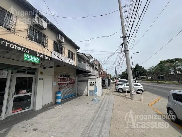 Local en Alquiler - San Isidro 3