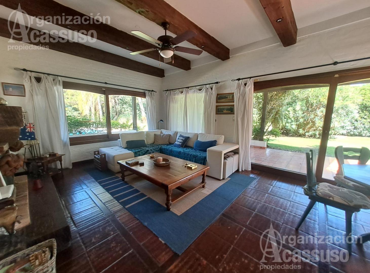 Foto de Casa en Solanas 4 dormitorios 3 baños piscina jardin dependencia 3288, imagen 4