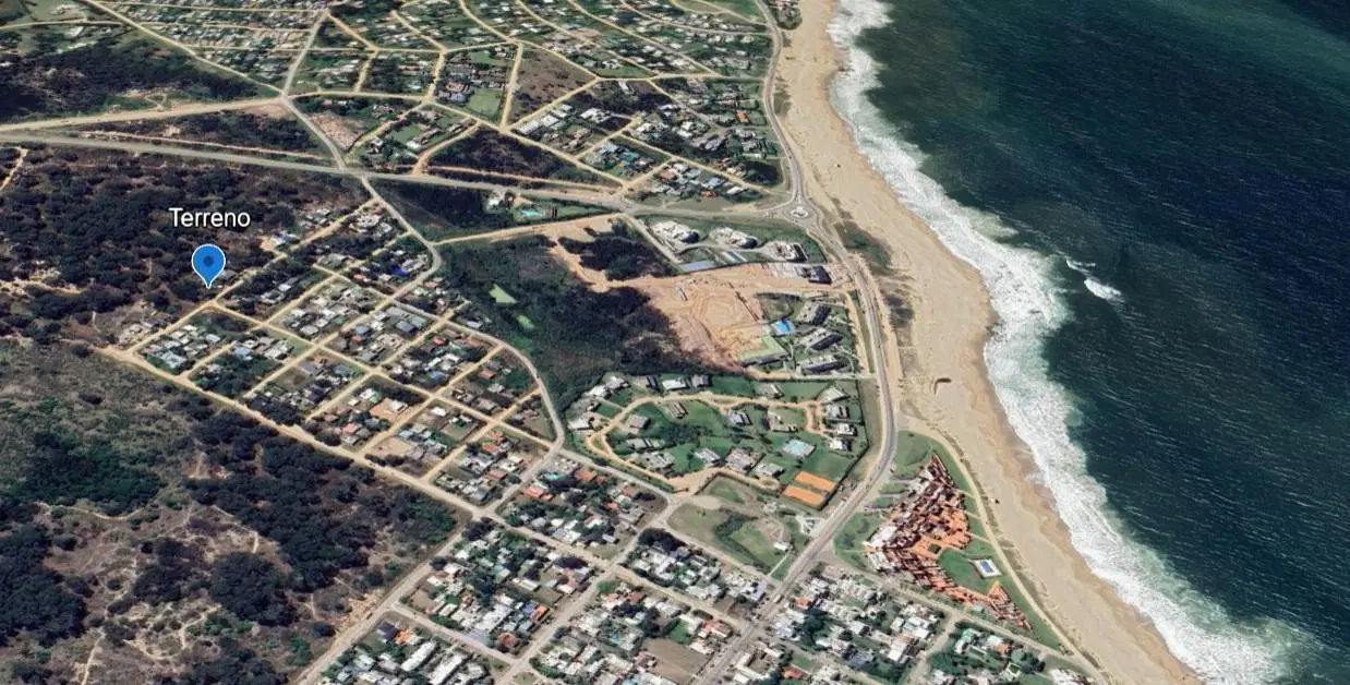 Terreno en Manantiales 5