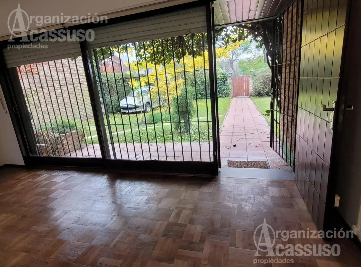 Casa Carrasco Sur 4 dormitorios jardin lugar varios autos zona colegio Woodlands y Lawn Tenis 3