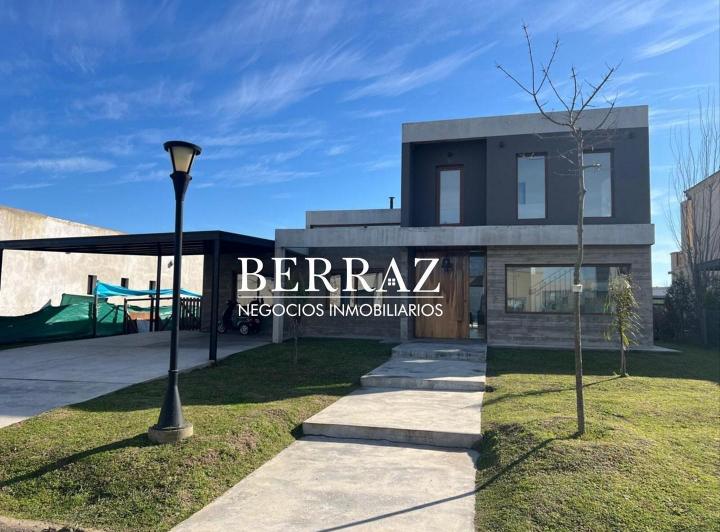Casa Alquiler Temporal 4 Dormitorios Barrio Haras Santa Maria Lote de 950 m2 Escobar 1