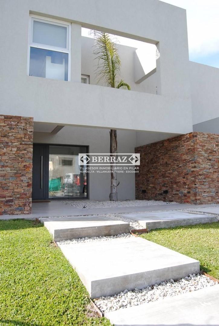 Casa venta 5 ambientes en Altos de Campo Grande Pilar lote de 800 m2